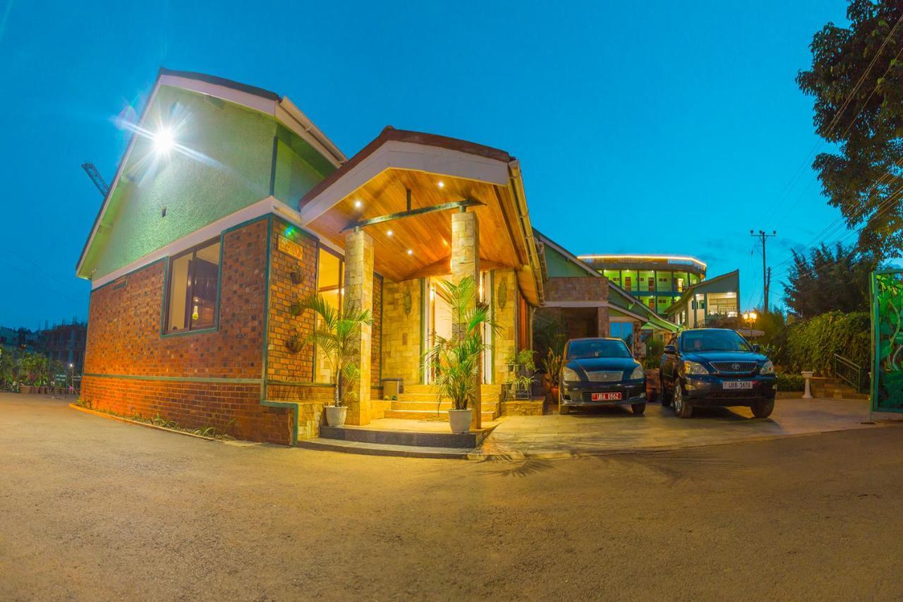 Shangri-La Hotel Muyenga Bugolobi Exterior foto